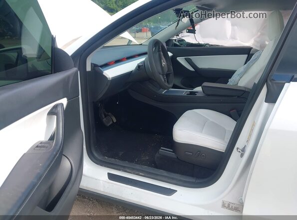 5YJYGDEE5MF306144 2021 TESLA MODEL Y White Front interior view
