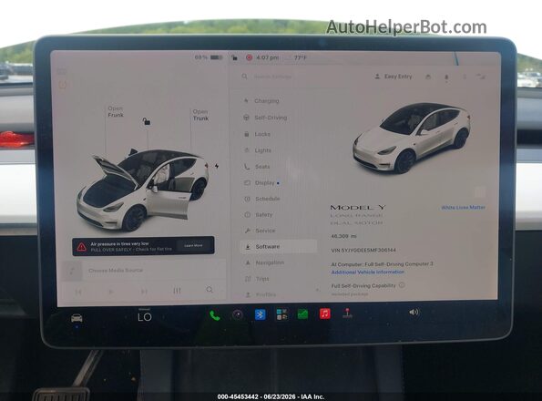 5YJYGDEE5MF306144 2021 TESLA MODEL Y White Rear seats view