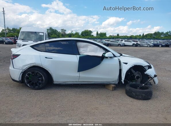 5YJYGDEE5MF306144 2021 TESLA MODEL Y White Instrument cluster view