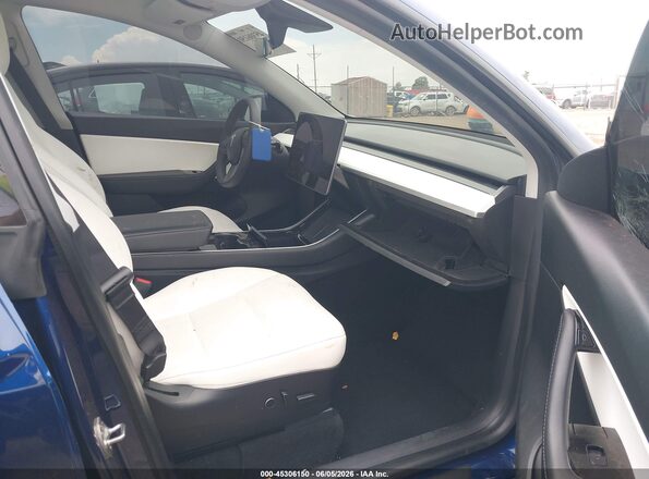 5YJYGDEE6MF078624 2021 TESLA MODEL Y Blue Вид салону спереду