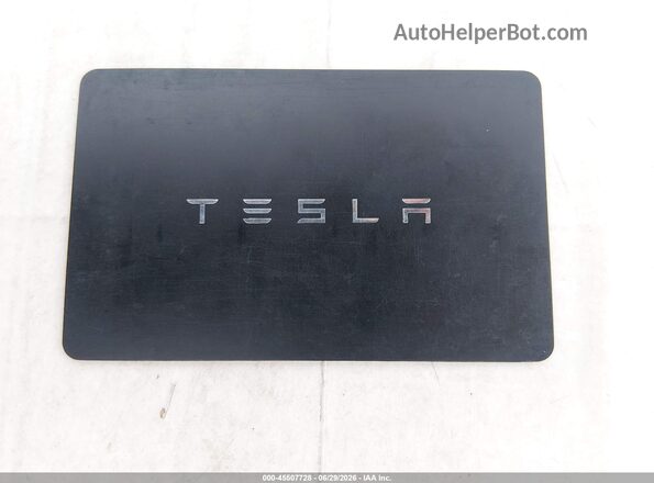 5YJYGDEE6MF275020 2021 TESLA MODEL Y Gray Widok deski rozdzielczej