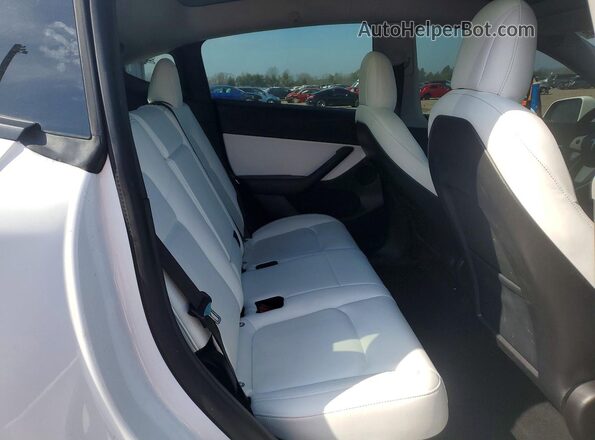5YJYGDEE6MF294571 2021 TESLA MODEL White Vista de los asientos traseros