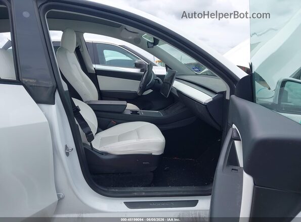 5YJYGDEE6MF306587 2021 TESLA MODEL Y White Սալոնի դիմացի տեսք