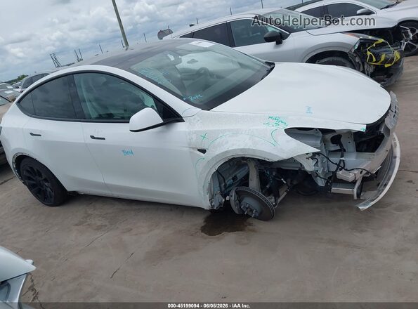 5YJYGDEE6MF306587 2021 TESLA MODEL Y White Սալոնի հետևի տեսք