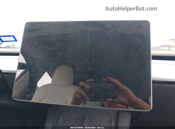5YJYGDEE6MF306587 2021 TESLA MODEL Y White 