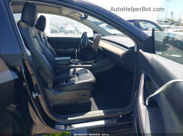 5YJYGDEE7MF076557 2021 TESLA MODEL Y Black Vista interior delantera
