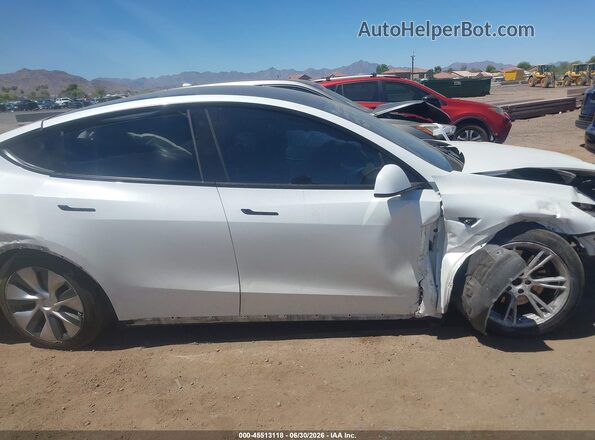 5YJYGDEE7MF094279 2021 TESLA MODEL Y Белый Вид задней части салона