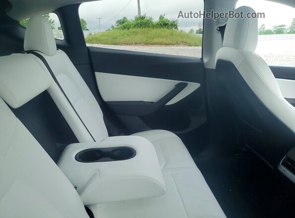 5YJYGDEE7MF190087 2021 TESLA MODEL White Вид задньої частини салону