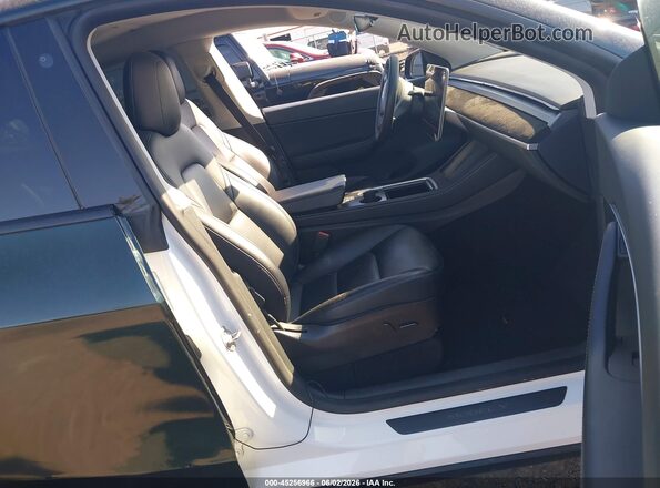 5YJYGDEE7MF257559 2021 TESLA MODEL Y Green წინა სალონის ხედი