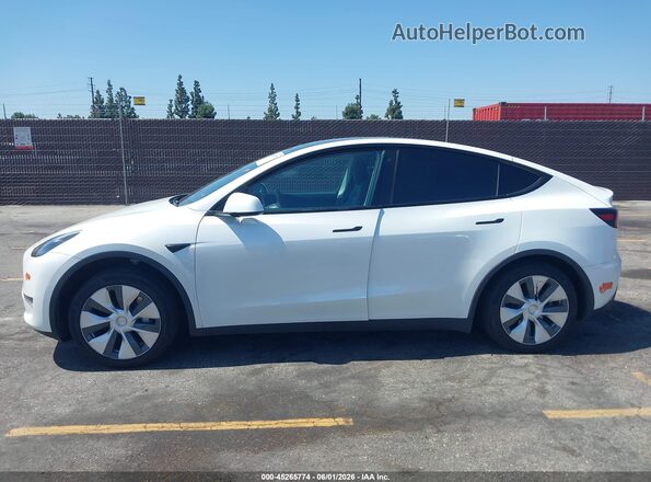 5YJYGDEE8LF054498 2020 TESLA MODEL Y White Vista interior de 360 grados