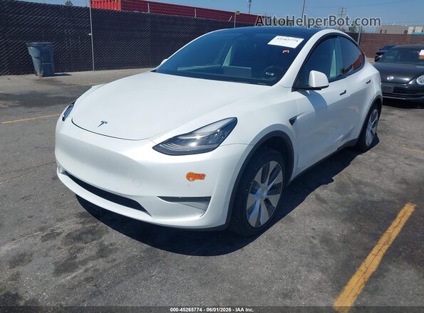5YJYGDEE8LF054498 2020 TESLA MODEL Y White Vista tres cuartos delantera izquierda