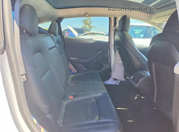 5YJYGDEE8MF181009 2021 TESLA MODEL White უკანა სალონის ხედი