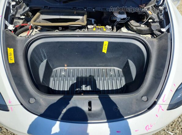 5YJYGDEE8MF181009 2021 TESLA MODEL White ძრავის განყოფილების ხედი