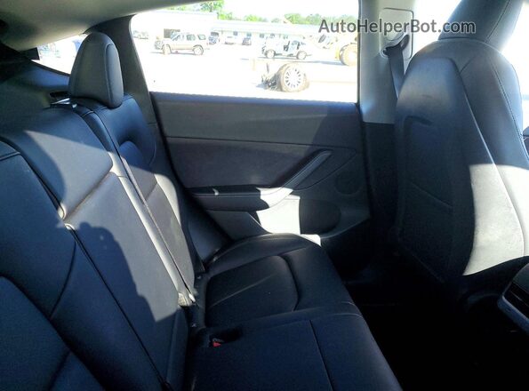 5YJYGDEE9MF285668 2021 TESLA MODEL White Вид задньої частини салону