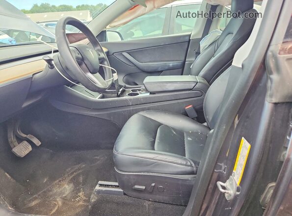 5YJYGDEEXLF043843 2020 TESLA MODEL Gray Front interior view