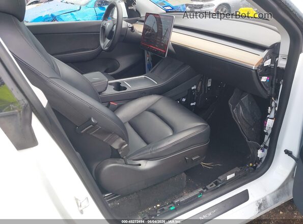 5YJYGDEEXMF306236 2021 TESLA MODEL Y White Widok wnętrza z przodu