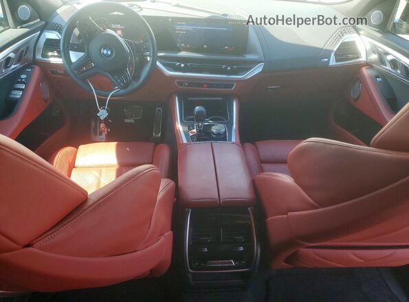 5YM23CS01P9S52450 2023 BMW XM White Вид панелі приладів