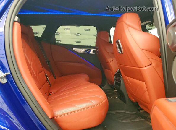 5YM23CS0XP9S15459 2023 BMW OTHER Blue Սալոնի հետևի տեսք