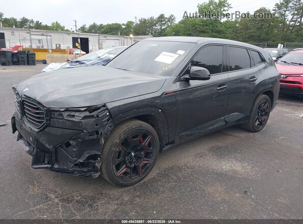5YM33CS0XR9U24059 2024 BMW XM Black Передня ліва чверть