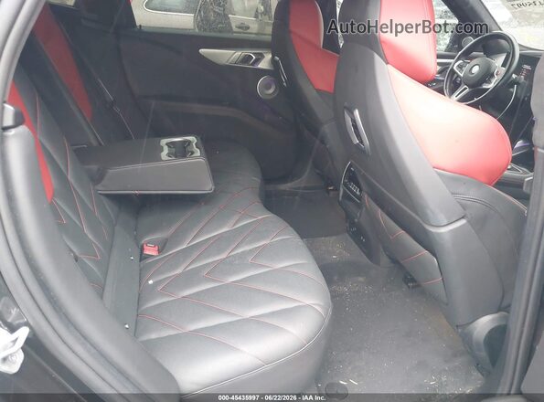 5YM33CS0XR9U24059 2024 BMW XM Black Вид наклейки з VIN-кодом