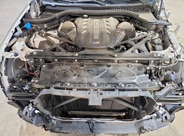 5YMCY0C02P9R55493 2023 BMW X6 White Widok komory silnika