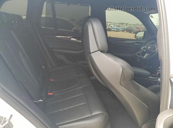 5YMTS0C02L9B37812 2020 BMW X3 White Հետևի նստատեղերի տեսք