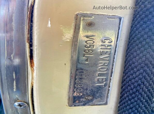 VC56L013996 1956 CHEVROLET BEL Бордовый Вид задней части салона