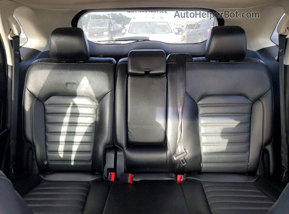 2FMPK3J82HBC49016 2017 FORD EDGE Red Вид задньої частини салону