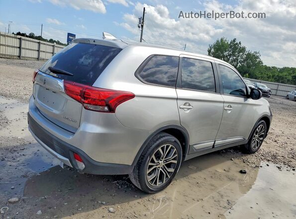 JA4AZ3A35JZ061355 2018 MITSUBISHI OUTLANDER Silver წინა მარჯვენა