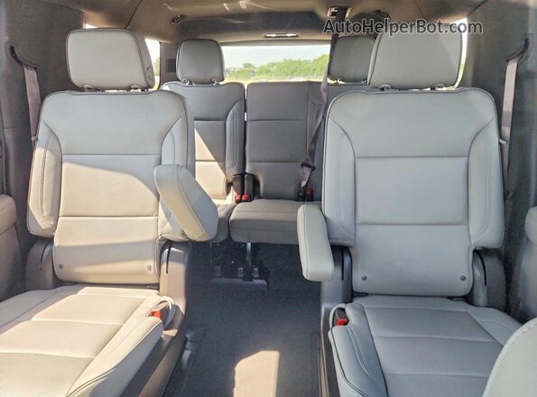 1GKS1GKD9NR275050 2022 GMC YUKON Черный Вид задней части салона