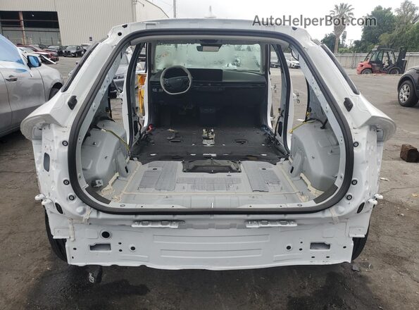 5XYC34JA9SG013247 2025 KIA EV6 White 