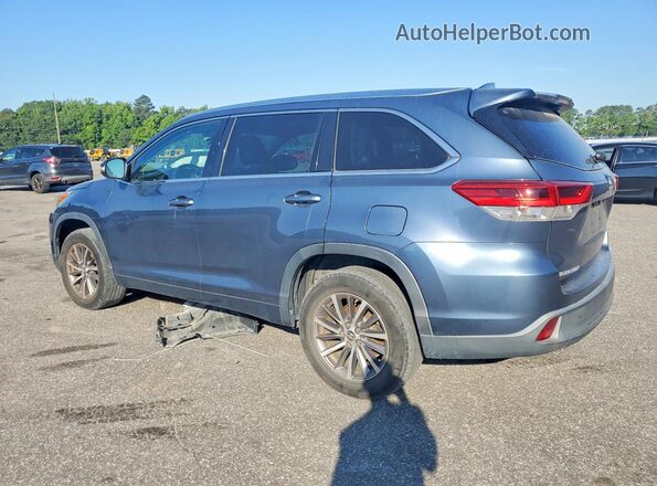 5TDKZRFH7JS280711 2018 TOYOTA HIGHLANDER Blue Trasero derecho