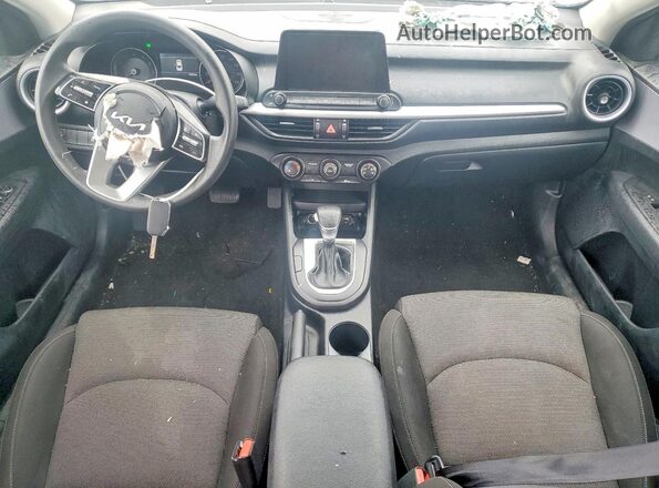 3KPF24AD1RE753649 2024 KIA FORTE Gray 