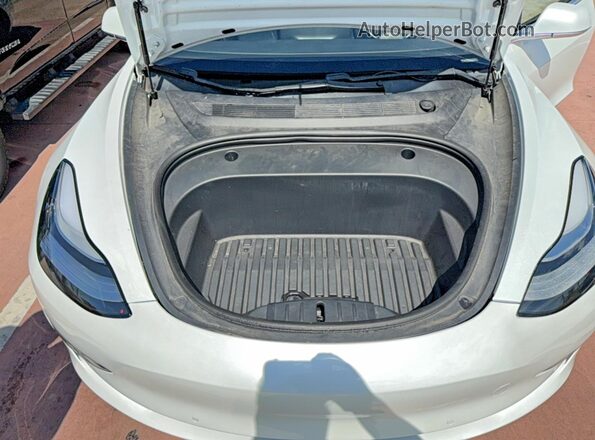 5YJ3E1EA0KF431223 2019 TESLA MODEL White Առջևի վահանակի տեսք