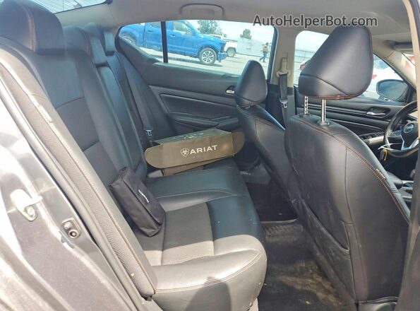 1N4BL4CV2KC121196 2019 NISSAN ALTIMA Gray Widok wnętrza z tyłu