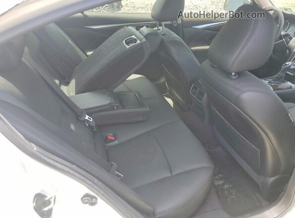 JN1EV7AR8JM438520 2018 INFINITI Q50 Белый Вид задней части салона