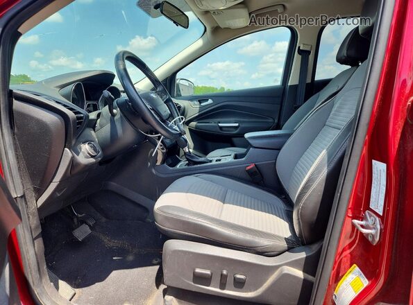 1FMCU0GD2HUC59762 2017 FORD ESCAPE Red Dashboard view