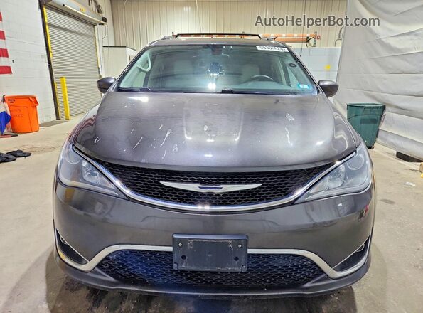 2C4RC1BG3HR636086 2017 CHRYSLER PACIFICA Gray Widok z tyłu
