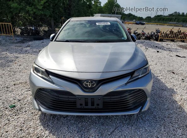 4T1B11HK3KU261325 2019 TOYOTA CAMRY Silver Vista trasera
