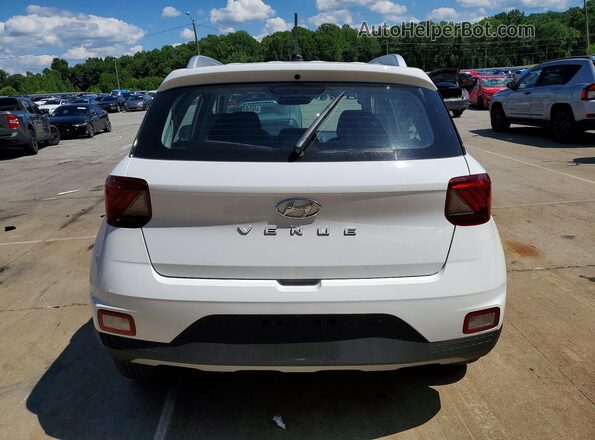 KMHRC8A33TU436016 2026 HYUNDAI VENUE White წინა სალონის ხედი