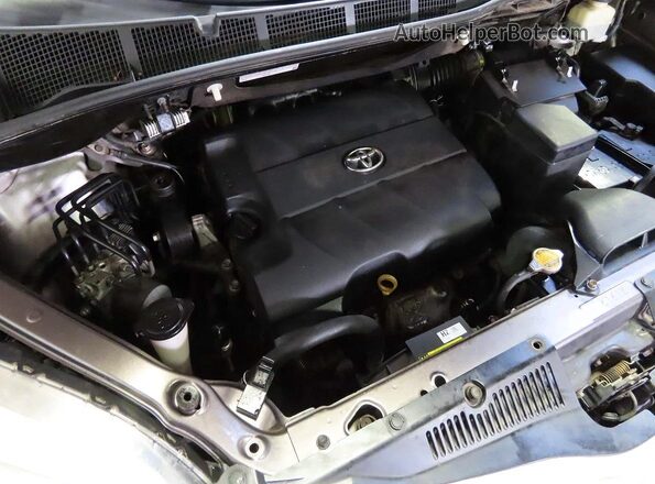 5TDDK3DC4GS137600 2016 TOYOTA SIENNA Серый Вид панели приборов