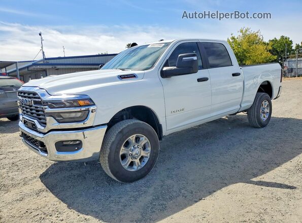 3C6UR5DJ4TG197107 2026 RAM 2500 White Задня ліва чверть