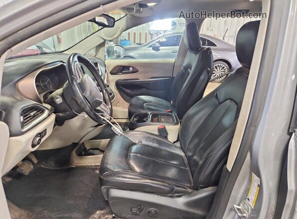 2C4RC1BG3HR539583 2017 CHRYSLER PACIFICA Silver წინა პანელის ხედი