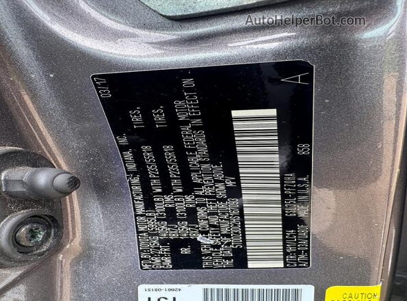 5TDDZ3DC2HS167093 2017 TOYOTA SIENNA Gray Vista interior trasera