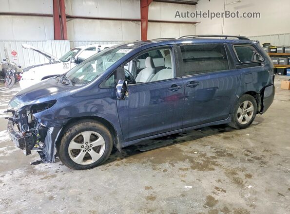 5TDKZ3DC1JS960012 2018 TOYOTA SIENNA Blue 