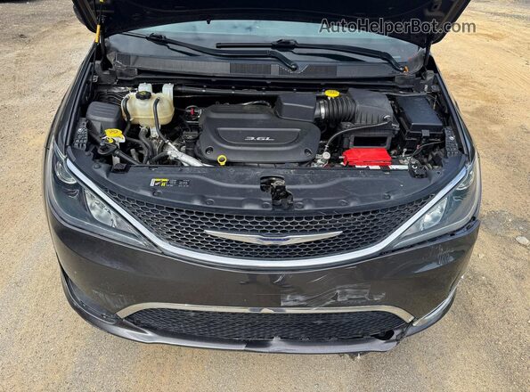 2C4RC1BG8HR803588 2017 CHRYSLER PACIFICA Gray 