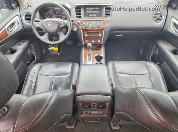 5N1DR2MN4HC628223 2017 NISSAN PATHFINDER Silver 