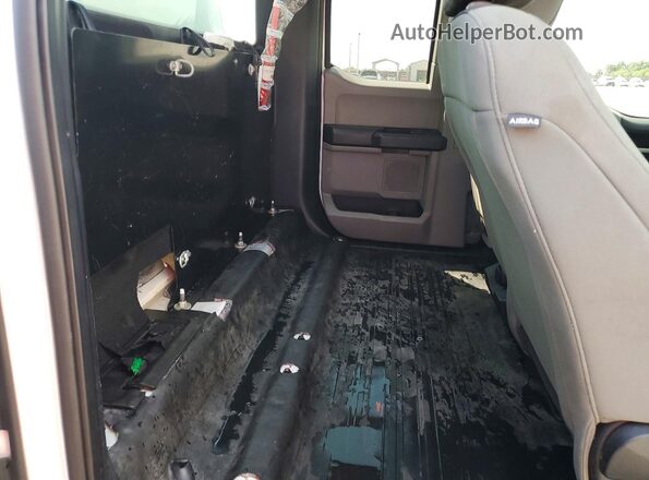 1FTEX1C56JKF06145 2018 FORD F150 Белый Вид задней части салона