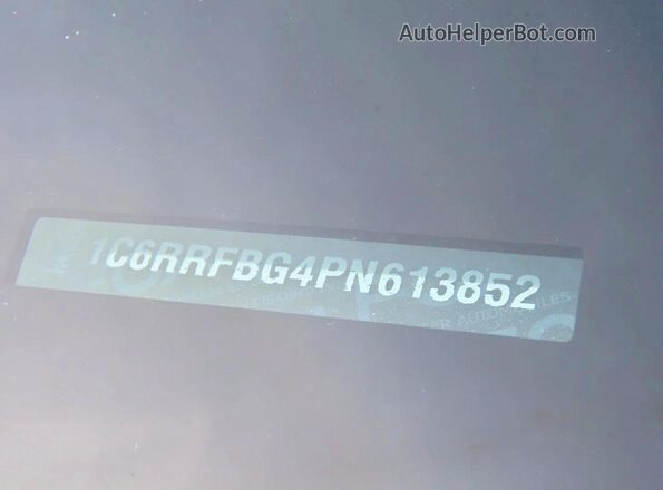1C6RRFBG4PN613852 2023 RAM 1500 Black Вид задньої частини салону