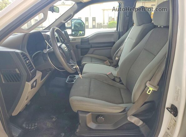 1FTEW1C5XKKE52899 2019 FORD F150 Белый Вид панели приборов